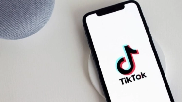 Cara Repost Video di TikTok