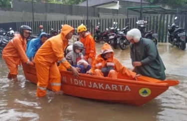 Hujan Deras, Banjir di Jakarta Meluas Jadi 5 Ruas Jalan dan 18 RT