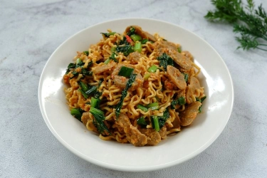 Resep Mi Goreng Sosis Sayuran untuk Bakal Sekolah