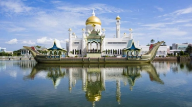 Sejarah dan Keistimewaan Masjid Sultan Omar Ali Saifuddin, Lokasi Akad Nikah Pangeran Mateen dan Anisha Rosnah