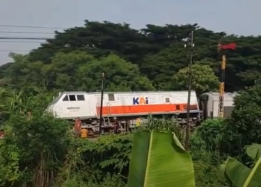 KA Pandalungan Anjlok, PT KAI Pastikan Tak Ada Korban Jiwa, Penumpang Diantarkan dengan Bus