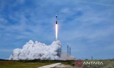 SpaceX Sukses Mengirim SMS Perdana Menggunakan Jaringan Seluler Starlink