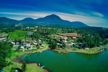 5 Danau di Bandung untuk Piknik atau Healing yang Tenang