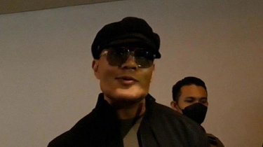 Operasi Dagu Bukan untuk Estetika, Ini Pengakuan Deddy Corbuzier