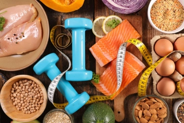 Apakah Diet Rendah Karbohidrat Lebih Baik Dibandingkan dengan Diet Rendah Lemak?