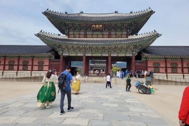 Istana Gyeongbok Jadi Sasaran Vandalisme, Biaya Pembersihan Capai Rp 1,2 Miliar
