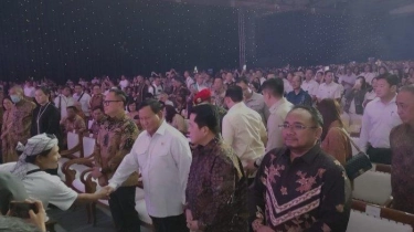 Ditemani Erick Thohir dan Yaqut Cholil, Prabowo Hadiri Natal Bersama Kementerian BUMN di Senayan