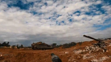 Pertempuran Sengit di Seluruh Gaza Selatan, Roket Jarak Dekat Brigade Al-Qassam Hantam Tank Israel