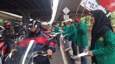 Menjelang Pemilu 2024, BEM UIC Jakarta Bagikan Ribuan Selembaran Serukan Pemilu Damai