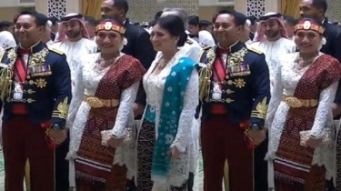 Potret Eks Panglima TNI Andika Perkasa Hadiri Pernikahan Pangeran Brunei, sang Istri Pakai Ulos