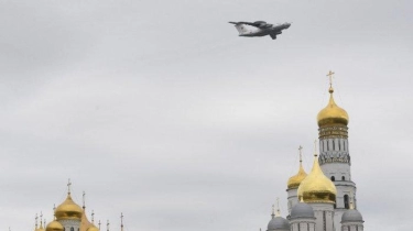 Kena Pukulan Telak, 2 Pesawat Komando Rusia Ditembak Jatuh Ukraina di Laut Azov