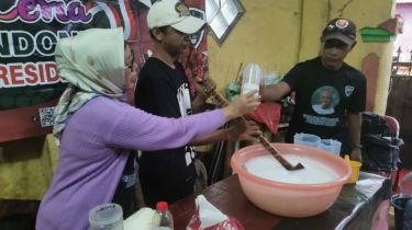 Ciptakan Peluang Bisnis Rumahan, Kowarteg Latih Emak-emak Cara Pembuatan Sabun Cuci Piring