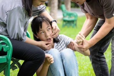 Apa Penyebab Kejang Demam pada Anak? Simak Penjelasan Berikut...