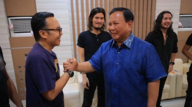 Ulang Tahunnya ke-51, Ari Lasso Dapat Kejutan Spesial dari Menhan Prabowo Subianto.