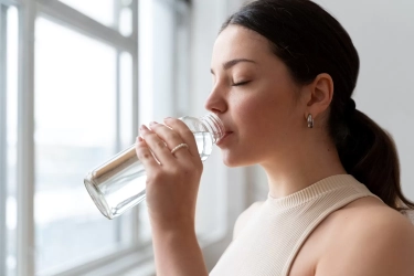 Kelebihan Minum Air Putih Bisa Sebabkan Keracunan, Perhatikan Gejalanya