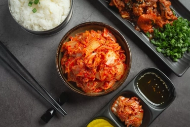 Mengetahui 4 Manfaat Kimchi: Kelezatan Makanan Khas Korea Kaya Nutrisi dan Disukai Semua Orang