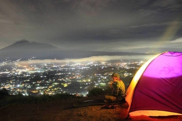 4 Wisata Bukit di Bogor, Tempat Healing dengan Panorama Indah