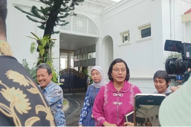 Tidak Membantah Saat Ditanya akan Mundur dari Kabinet, Sri Mulyani: Saya Kerja