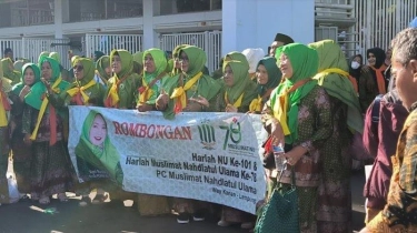 Datang dari Lampung, Jemaah Muslimat NU Senang Bisa Melihat Jokowi Secara Langsung di GBK