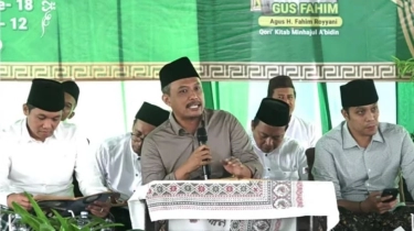Profil Gus Fahim Royani, Pengasuh Pondok Pesantren Al Falah Ploso Mertua Ning Chasna