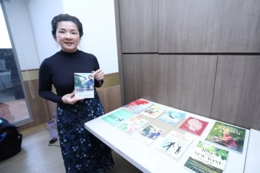 Berbagi Motivasi Hidup dari Nol Hingga Menjadi Business Woman Sukses Lewat Buku 'Cass By The Garden - Love & Forgive'