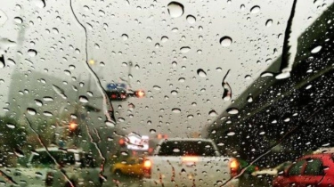 Cuaca Hari Ini - BMKG: Hujan Lebat Terjadi di Wilayah Banten pada Senin, 22 Januari 2024
