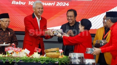 Intip Pemberian Jokowi dan Ganjar saat Momen Ultah Megawati yang ke-77, Ada Karangan Bunga Hingga 3 Buah Tumpeng