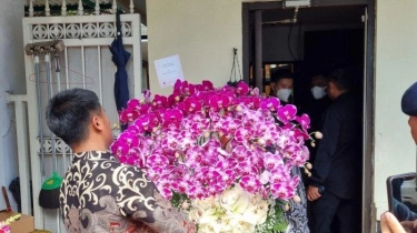 Ulang Tahun ke-77 Megawati, Jokowi Kirim Buket Bunga Anggrek ke Teuku Umar, Ini Ucapannya