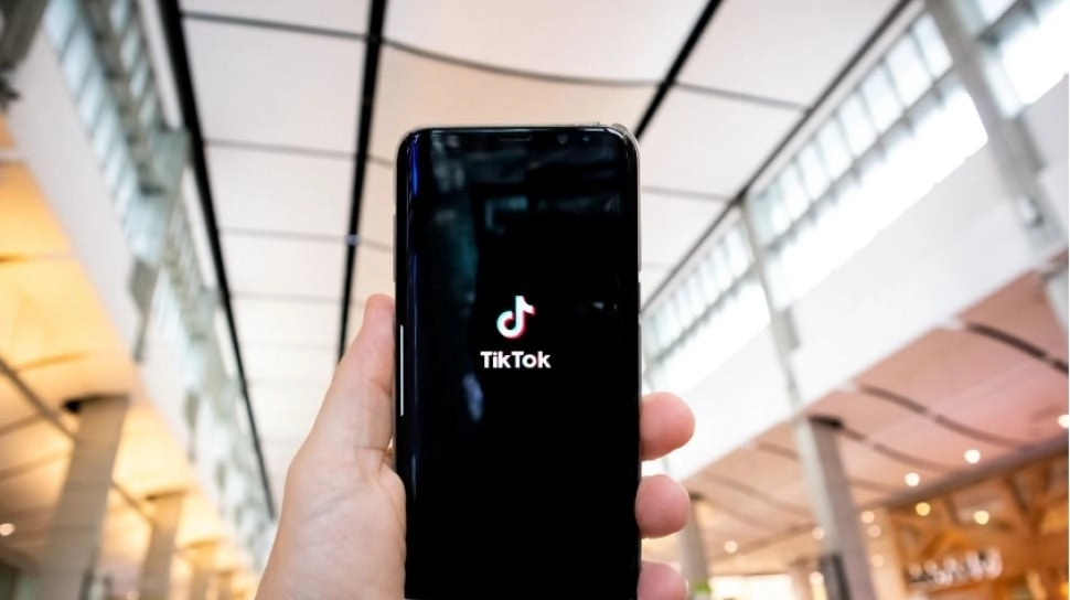 Perusahaan Teknologi Tumbang! TikTok, eBay PHK Karyawan - Jakarta365