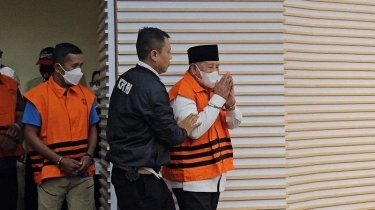 KPK Tambah Masa Penahanan Gubernur Maluku Utara Abdul Gani Kasuba 40 Hari