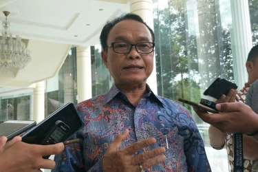 Pengamat: ASN Mau Jadi Kepala Daerah Saja Mundur, Jabatan Sepenting Presiden Kok Nggak Mundur?