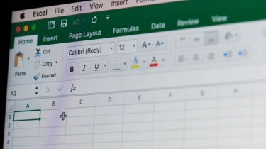 Cara Memisahkan Nama Depan dan Belakang di Microsoft Excel