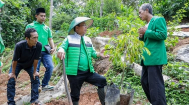 Temui Petani di Banyumas, Mardiono Promosikan Durian Bawor Go Internasional