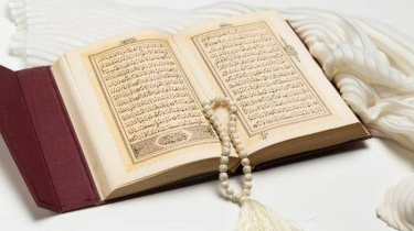 Doa Khatam Al Quran dalam Bahasa Arab, Latin dan Artinya Versi Pendek