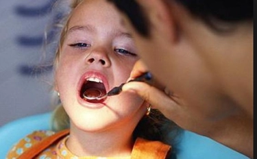 Kapan Anak Bisa Gunakan Alat Perapi Gigi? Begini Kata Dokter 