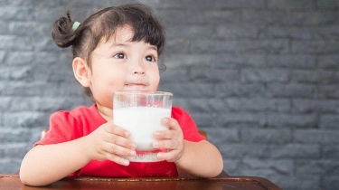 Maksimalkan Tumbuh Kembang Anak, Pastikan Ada Kombinasi Zat Besi dan Vitamin C dalam Susu