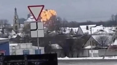 Rusia Tuding Ukraina Sengaja Menembak Pesawat Berisi 65 Tawanan Tentara Kiev