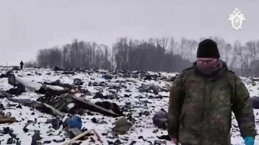 Rusia Unggah Video yang Diklaim Tunjukkan Tawanan Perang Naik ke Pesawat yang Jatuh, Ukraina Ragu