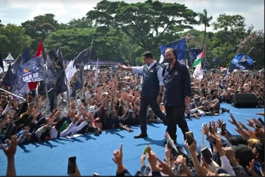 Surya Paloh Sebut Jangan Campurkan Urusan Keluarga dengan Urusan Negara, Sindir Jokowi?