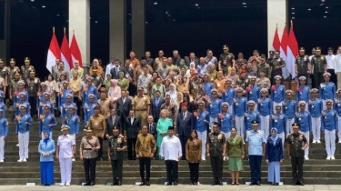 Jokowi dan Prabowo Resmikan Graha Utama Akademi Militer: Mahfud MD Absen, Luhut Pakai Baret Merah