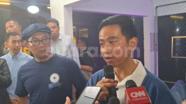 Gibran Akhirnya Makan Seblak, Tambah Spesial Ditemani Ridwan Kamil, Begini Reaksinya