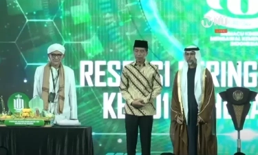 Terima Surat Pengunduran Diri Mahfud MD dari Menko Polhukam, Presiden Jokowi Bakal Siapkan Keppres