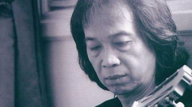 Chord Gitar Angin Malam - Chrisye, Viral di Reels: Dalam Hening, Dalam Lamunan, Menanti Datangmu