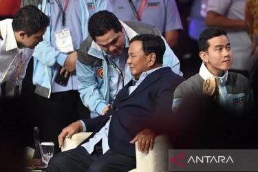 Gibran Doakan Prabowo Lancar Sampaikan Program Visi Misi pada Debat Terakhir Pilpres 2024