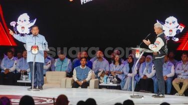 Prabowo Banjir Kritik Warganet di Debat Capres, Dari Fakultas Kedokteran hingga Makan Gratis