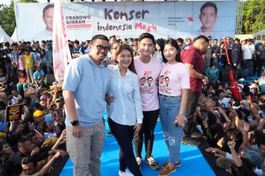 Kampanye Akbar Prabowo-Gibran di Deli Serdang, Kaesang Pilih Pakai Kaos Pink