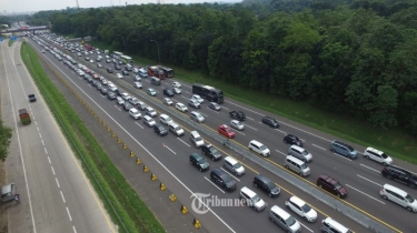 Contra Flow Tol Trans Jawa Saat Libur Imlek: Pengusaha Keluhkan Pembatasan Kendaraan Angkutan Barang