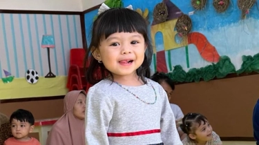 Sejak Kecil Sudah Merakyat, Ameena Putri Aurel Hermansyah Ternyata Doyan Jajan Starling