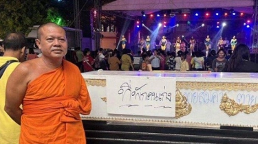 Viral di Thailand Biarawan Pasang Peti Mati di Depan Panggung, Cara Manjur Redakan Ricuh saat Konser