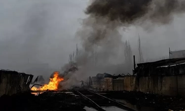 Serangan Drone Rusia Membakar Depot Bahan Bakar Ukraina, Tujuh Orang Tewas